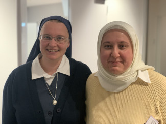 Kath.Schwester und Muslima
